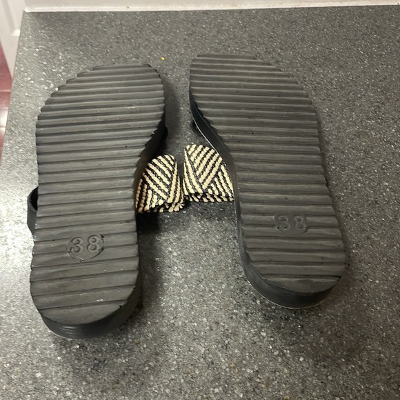 Fantasy Sandals - Paros - Sz 38 - Picture 4 of 6